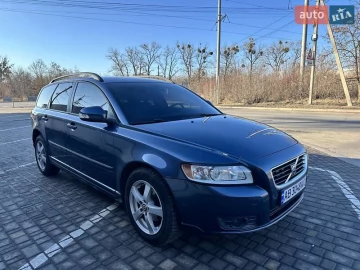 Авто Volvo V50 2009 № 7316366