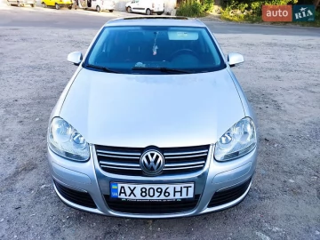 Авто Volkswagen Jetta 2010 № 7316389