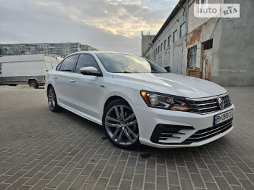 Авто Volkswagen Passat 2018 № 7317419