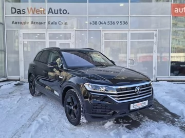 Авто Volkswagen Touareg 2024 № 7317789