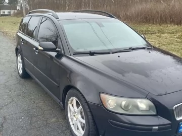 Авто Volvo V50 2004 № 7318185