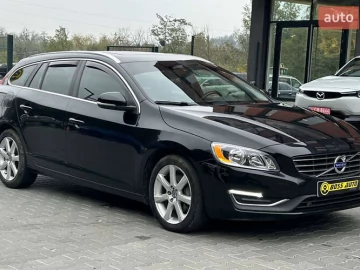 Авто Volvo V60 2016 № 7318710