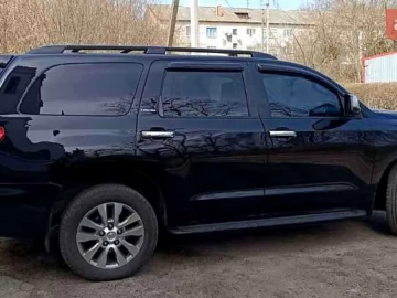 Авто Toyota Sequoia 2011 № 7319075