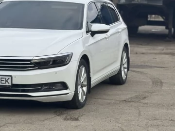Авто Volkswagen Passat 2018 № 7320157