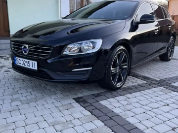 Авто Volvo V60 2016 № 7320250