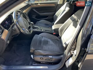Авто Volkswagen Passat 2018 № 7320333