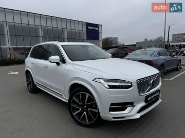 Авто Volvo Xc90 2023 № 7320431