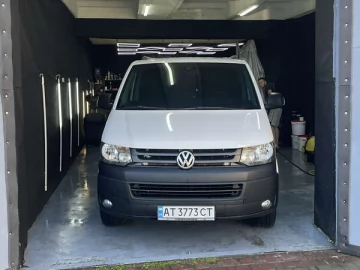 Авто Volkswagen Transporter 2015 № 7321083
