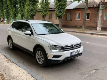 Авто Volkswagen Tiguan 2018 № 7321133