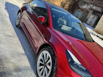 Авто Tesla Model 3 2021 № 7321136