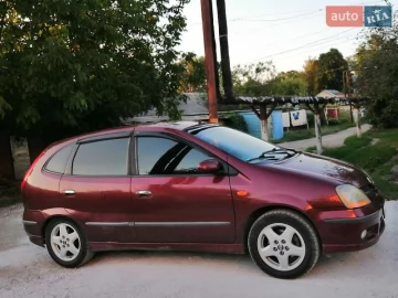 Авто Nissan Almera Tino 2002 № 7321689