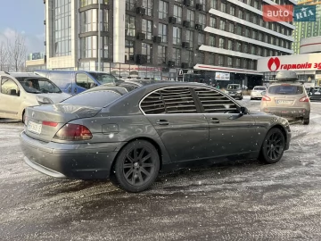Авто BMW 7 Series 2004 № 7321871