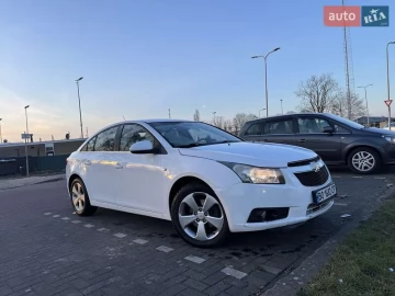 Авто Chevrolet Cruze 2010 № 7321894
