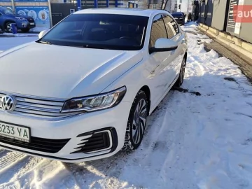 Авто Volkswagen E-Bora 2019 № 7322740