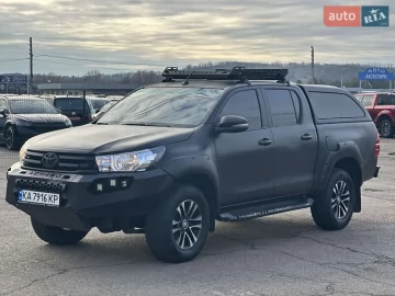 Авто Toyota Hilux 2017 № 7324375