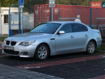 Авто BMW 5 Series 2003 № 7324924