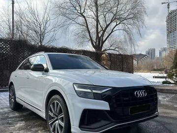 Авто Audi Q8 2018 № 7325486