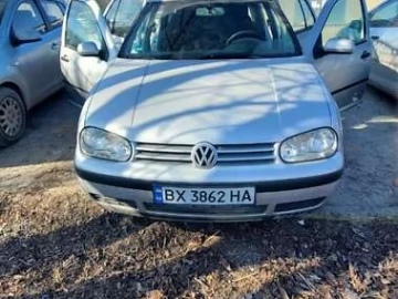 Авто Volkswagen Golf 2000 № 7325527