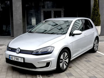 Авто Volkswagen E-Golf 2016 № 7325704