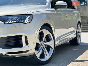 Авто Audi Q7 2020 № 7326524