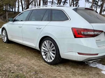 Авто Skoda Superb 2016 № 7327202