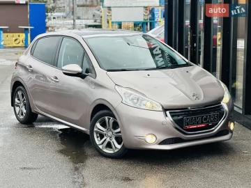 Авто Peugeot 208 2014 № 7327632