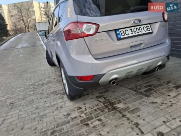 Авто Ford Kuga 2012 № 7327701