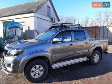 Авто Toyota Hilux 2012 № 7328886