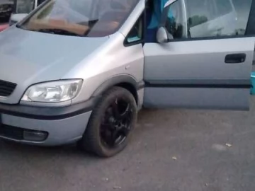 Авто Opel Zafira 1999 № 7329159