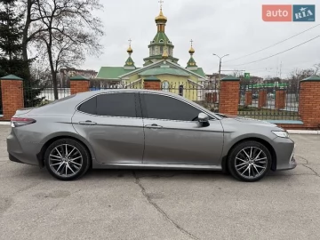 Авто Toyota Camry 2021 № 7330116