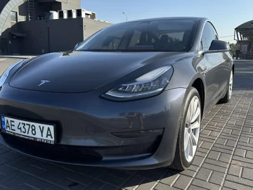 Авто Tesla Model 3 2017 № 7331415