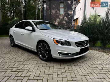 Авто Volvo S60 2015 № 7332410