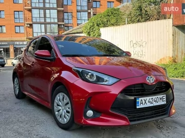 Авто Toyota Yaris 2021 № 7332610