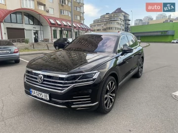 Авто Volkswagen Touareg 2018 № 7332714