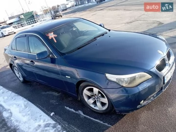 Авто BMW 5 Series 2003 № 7333233