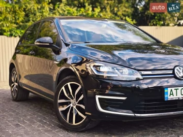 Авто Volkswagen E-Golf 2019 № 7333804