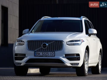 Авто Volvo Xc90 2019 № 7334172