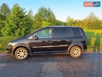 Авто Volkswagen Touran 2010 № 7334533
