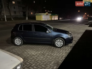 Авто Volkswagen Golf 2005 № 7335222
