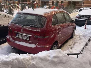 Авто Mercedes B-Class 2005 № 7335535