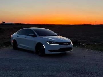 Авто Chrysler 200 2014 № 7335902