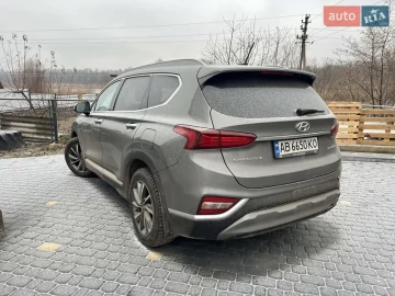 Авто Hyundai Santa Fe 2019 № 7336058
