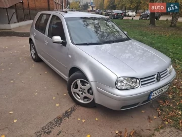Авто Volkswagen Golf 2003 № 7336463