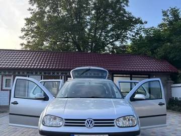 Авто Volkswagen Golf 2001 № 7336504
