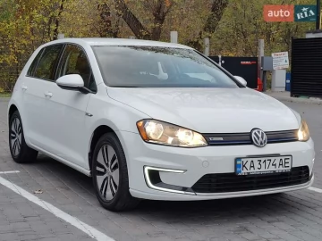 Авто Volkswagen E-Golf 2016 № 7336630
