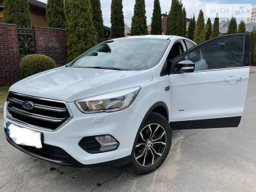 Авто Ford Kuga 2017 № 7337107