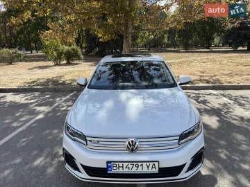 Авто Volkswagen E-Bora 2019 № 7337111