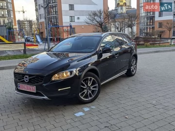 Авто Volvo V60 Cross Country 2017 № 7337115