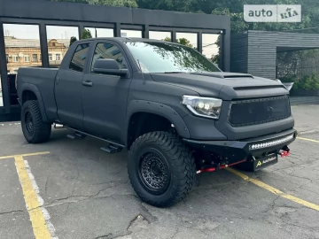 Авто Toyota Tundra 2018 № 7337238