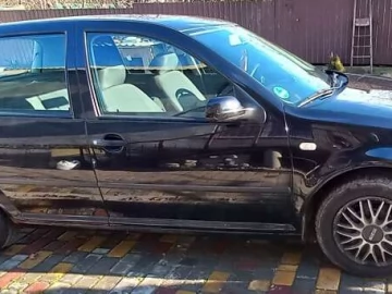 Авто Volkswagen Golf 2000 № 7337398